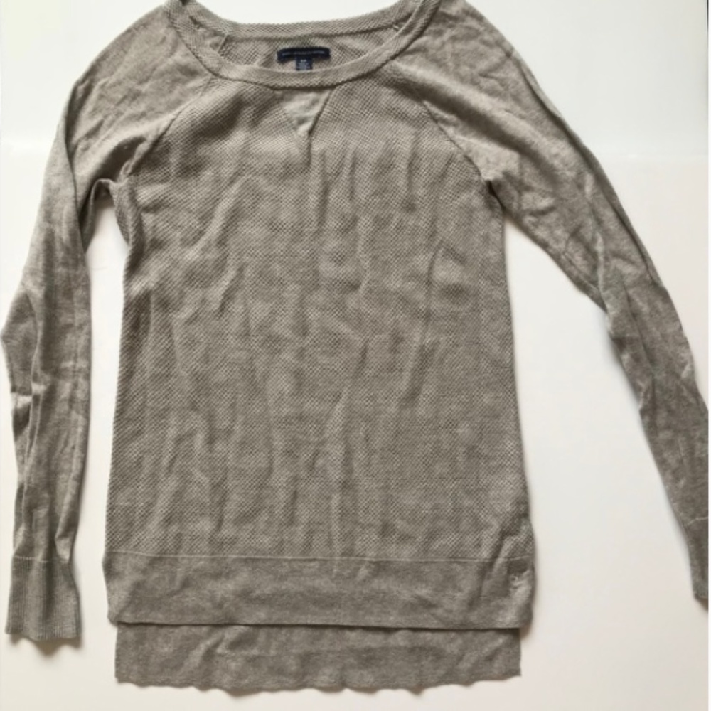American Eagle Gray Long Sleeved Mesh Knit Sweater